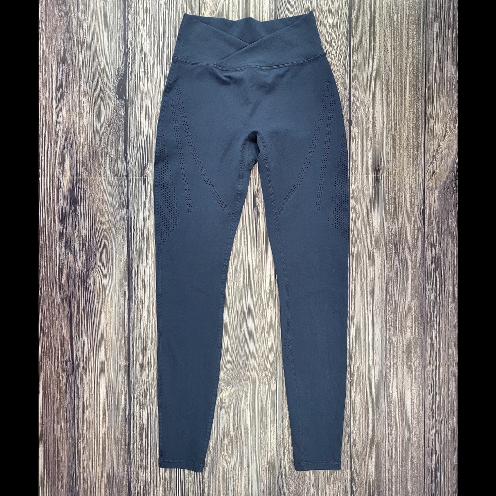 Alphalete Blue Power Leggings